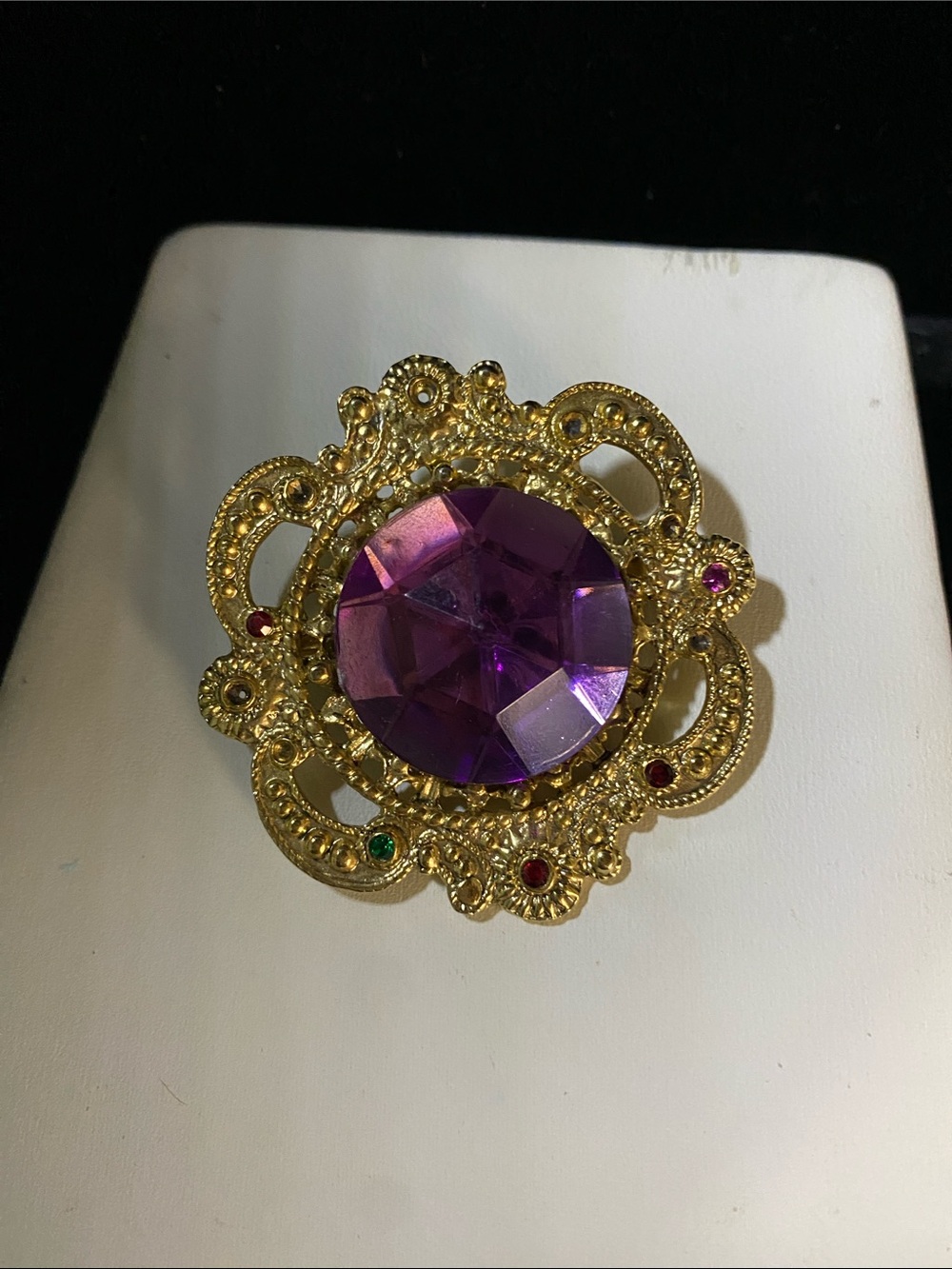 Vintage Lg Purple Center stone set in Gold plate Filigree Multi stone Brooch